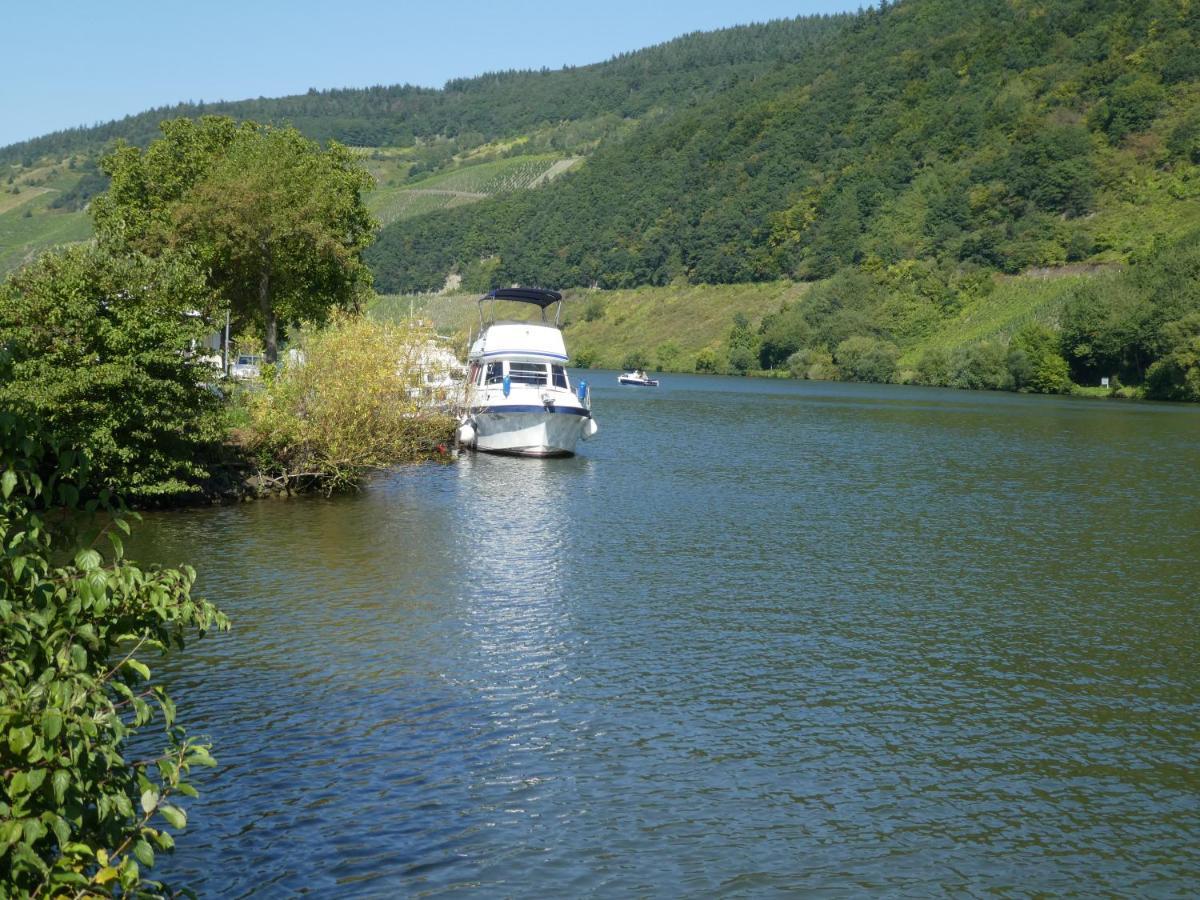 Hausboot Moselrose In Poelich Hotel Polich Exterior photo